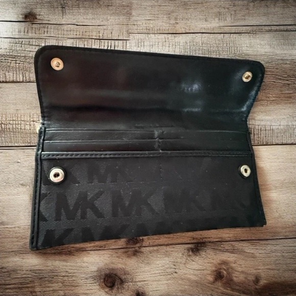 Michael Kors Austin Black Flat Continental Signature Wallet Leather Trim - Picture 3 of 16